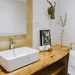 Candeleda Suite * Candeleda